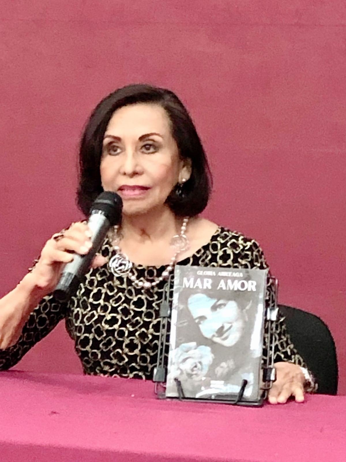 GLORIA-ARICEAGA-Y-SU-NOVELA-MAR-AMOR.